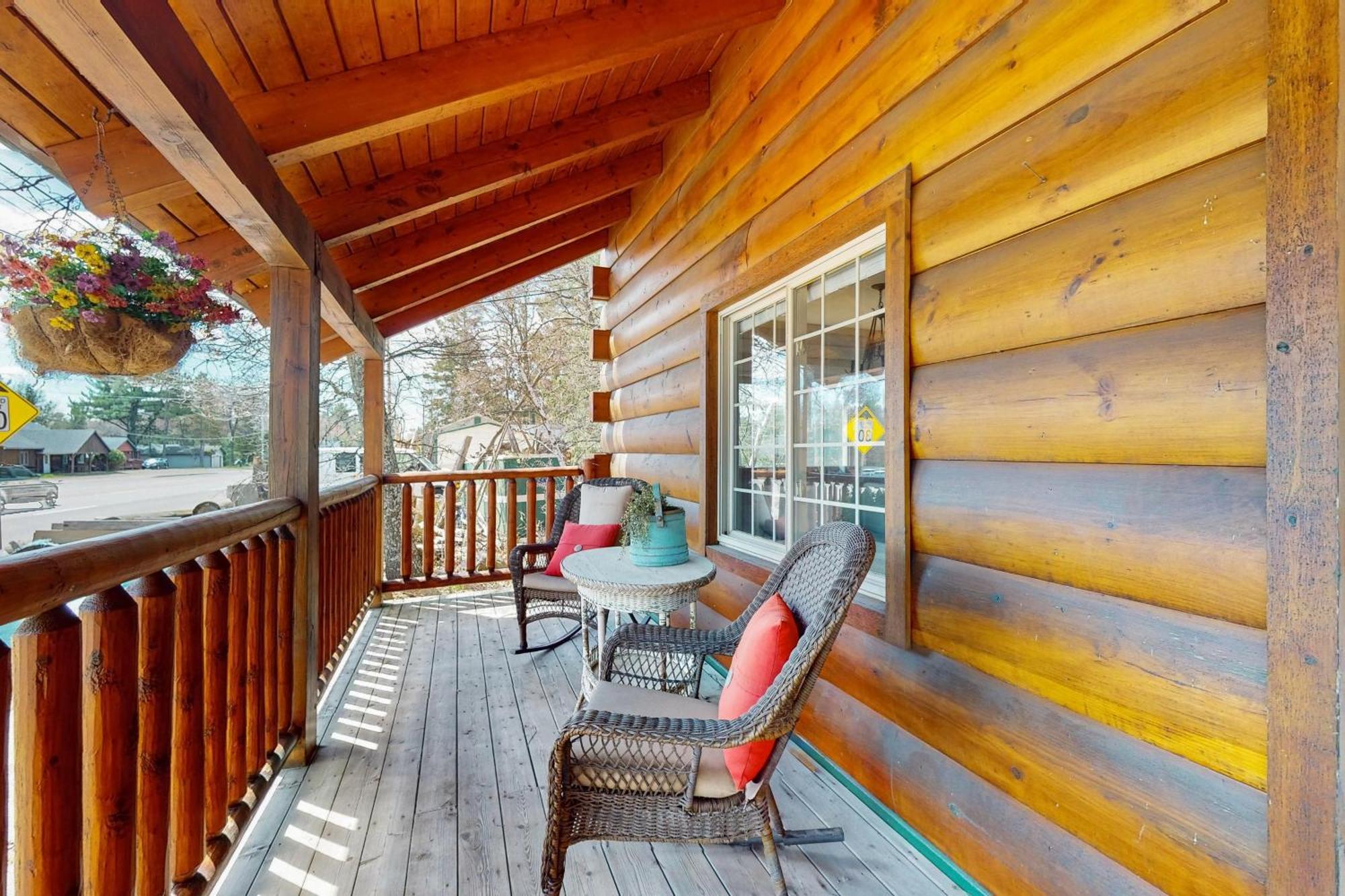 The Brandy Manhattan Villa Arbor Vitae Exterior foto